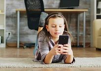 Изображение новости Как выбрать смартфон для школьника в 2026 году: полное руководство для родителей